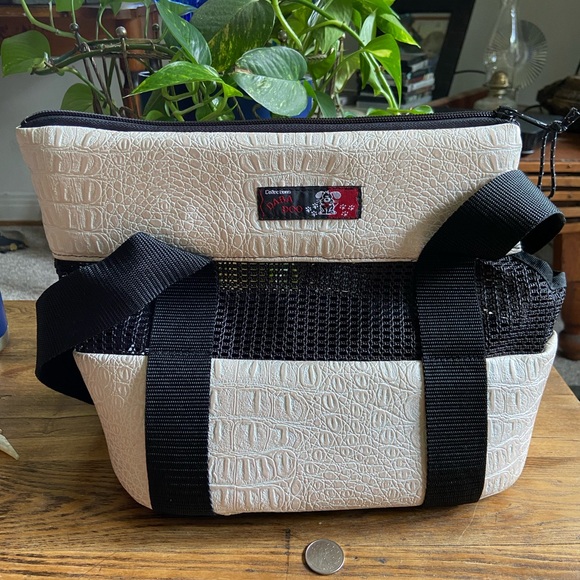 Collection Daba Doo pet carrier - Picture 1 of 4